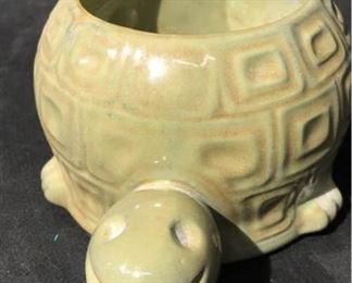 104 McCoy Turtle Planter