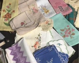 069 Vintage Linens