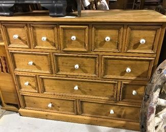 Great pine 13 drawer chest