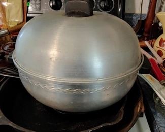 Vintage bun warmer