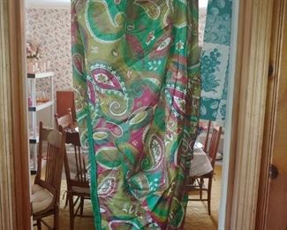 Beautiful round vintage material Paisley tablecloth