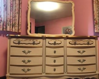 Vintage Bedroom Set: Large Dresser with Mirror