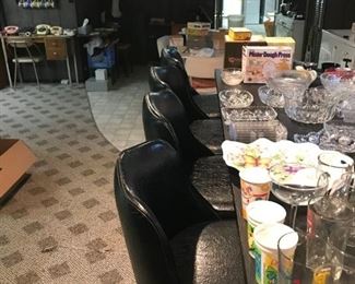 4 Leather bar stools and glassware