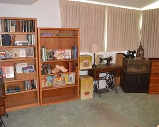 BASEBALL CARD and Books Room