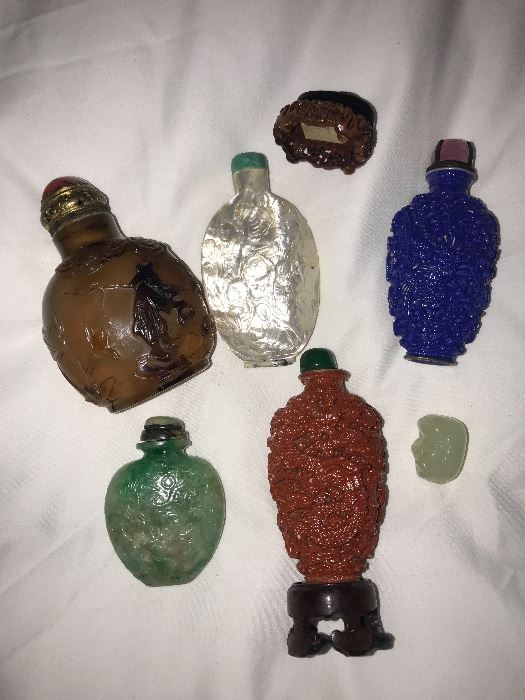 Lovely selection on Chinese snuff bottles. FAMILY PULLED THE JADEITE SNUFF BOTTLE.  THE REST FOR SALE. 