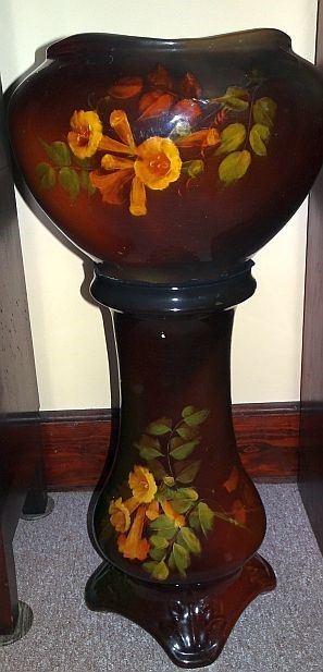 Louwelsa Weller Pottery Jardinière & Pedestal  