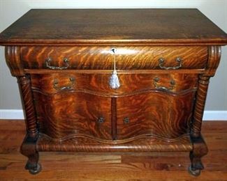 Oak Serpentine Front Washstand