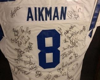 Troy Aikman jersey signed by the team