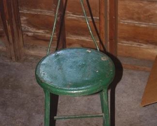 VINTAGE PA METAL STOOL FROM NOTRE DAME 