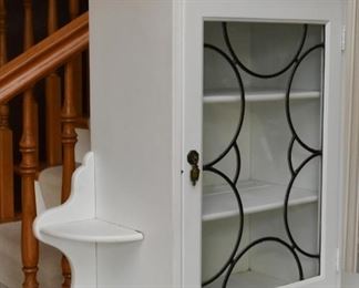 Cottage Chic White Display Cabinet with Glass Door
