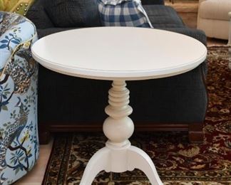 Cottage Chic White Round Accent Table
