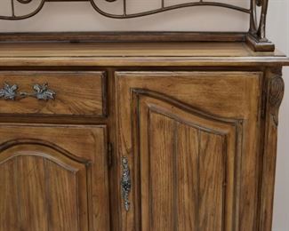 Walter E Smithe Buffet / Sideboard with Hutch