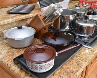 Pots & Pans, Cutlery with Wooden Block