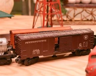 Vintage Lionel Trains & Accessories