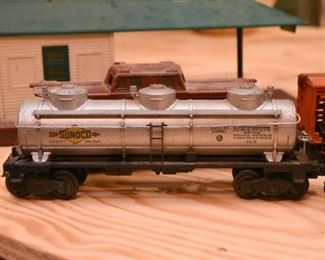 Vintage Lionel Trains & Accessories