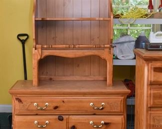 Vintage Chest of Drawers & Hutch