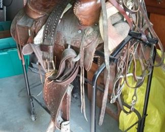 Western Saddle, Saddle Blankets, Bridles & Reins, Horse Brass, even Horse Collar Mirror