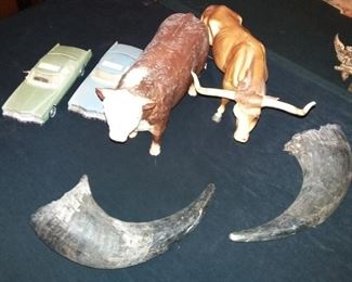 Breyer Longhorn Steer, Polled Hereford Cow & Horses.  Retro Toy Cars