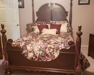 another lovely bed upstairs