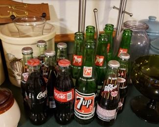 coke and 7up bottles