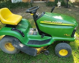 John Deere riding mower