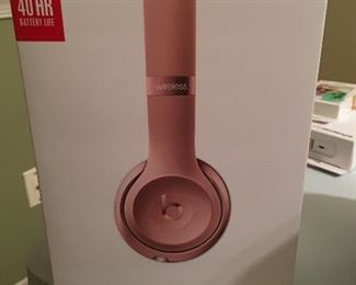 New in box Beats Solo 3 Wireless 