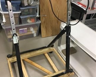 WOLFCRAFT ADJUSTABLE WORK TABLE STAND