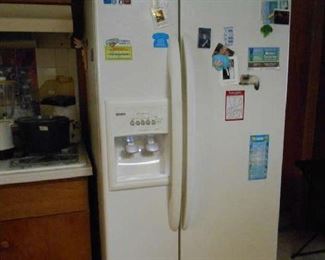 Kenmore fridge/freezer