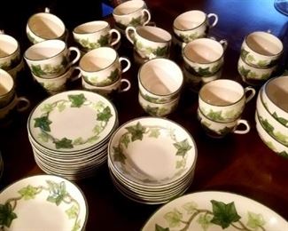 Huge set of vintage Franciscan Ivy pattern dinnerware