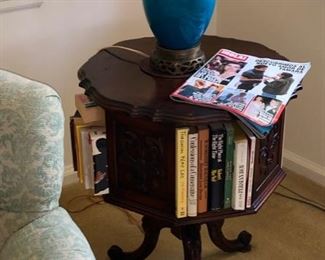 Library rotating table