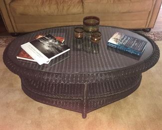 INDOOR OUTDOOR COFFEE TABLE