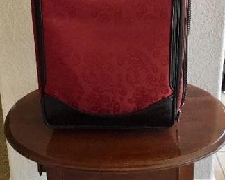 3 Piece Brighton Luggage Set- Like New!