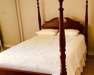 Solid wood 4 poster queen bed