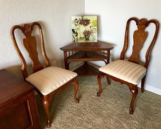 Ethan Allen Corner piece