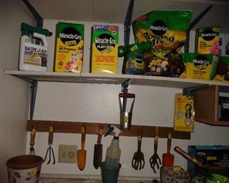 Feed and Weed & Garden Tools