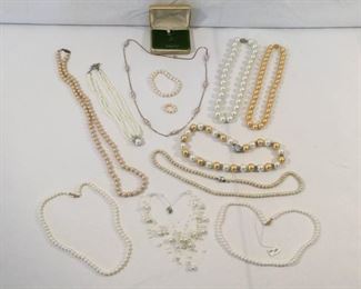 Pearl Toned Jewelry with 10K & 14K Gold 13 Piece https://ctbids.com/#!/description/share/196896