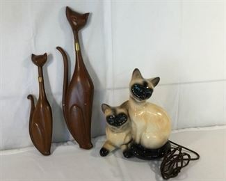 Vintage Cat Night Light & MCM Cat Wall Hangings 3 Piece         https://ctbids.com/#!/description/share/196911