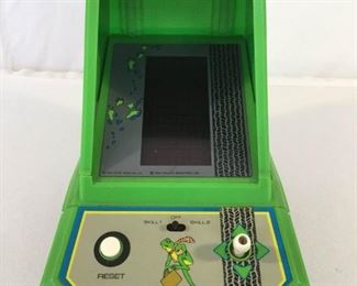 Frogger Electronic Game 1982   https://ctbids.com/#!/description/share/196916