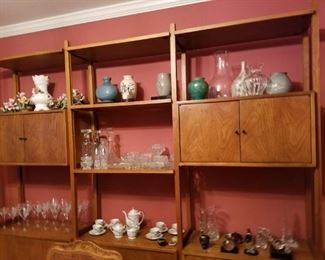 MID-CENTURY CABINET AND GLASSWARE