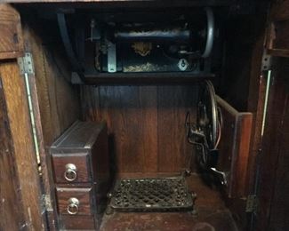 Antique Davis Minnesota Sewing Treadle Cabinet 