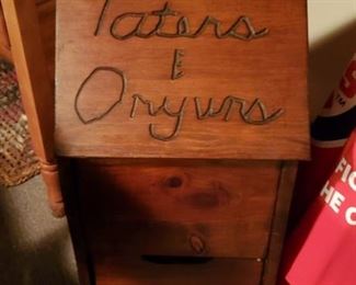 Vintage Taters & Onyuns Wooden Box