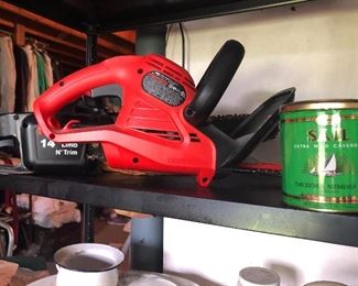 Hedge trimmers