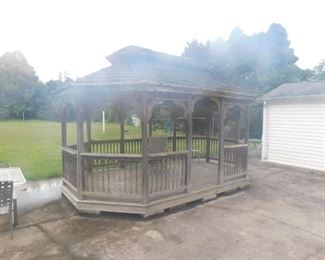 Gazebo(Buyer Responsible for Moving)