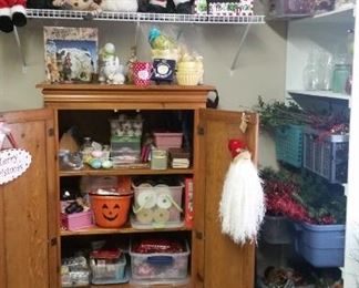 More Christmas & Santas, Spring decor, ribbon, & floral