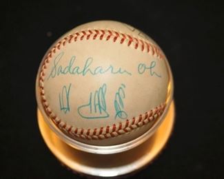 Sadhru Oh autographed baseball