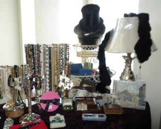 VINTAGE JEWELRY AND TOP HAT & FURS