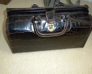 VINTAGE ALLIGATOR DOCTOR'S BAG
