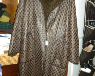 VINTAGE LEATHER COAT