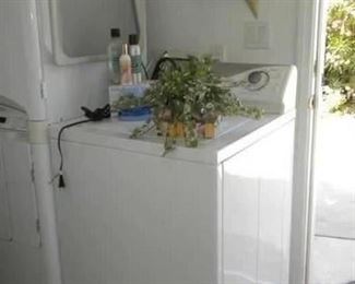MAYTAG WASHER