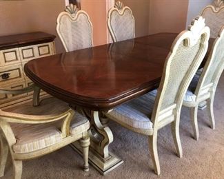 Vintage Dining Table w 2 Leaves, 2 Arm Chairs and 6 Side Chairs